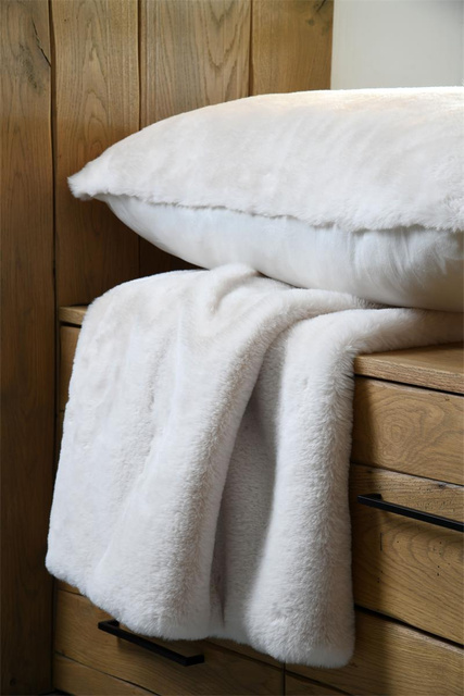 Perna decorativă BOSTAN, 50 x 80 cm, albă