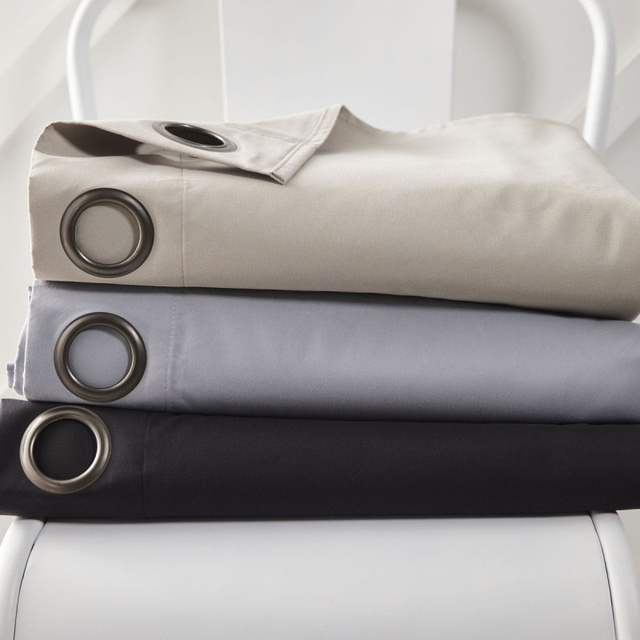 Perdea cu inele Ultra Blackout, 140 x 240 cm