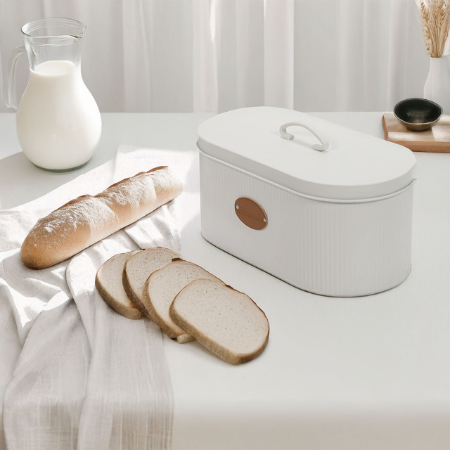 Cutie de pâine ovală din metal în stil retro