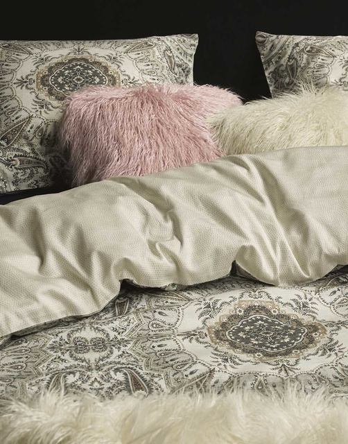 Set de lenjerie de pat din bumbac satinat pentru 2 persoane, 200 x 220 cm, Essenza