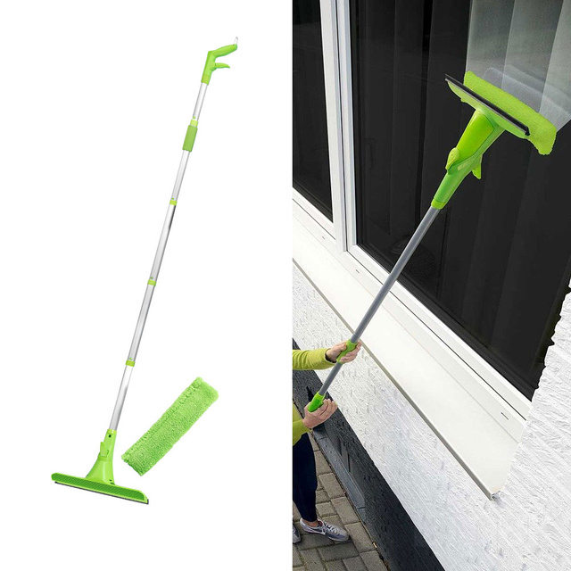 Spălător de geamuri și feronerie cu pulverizator