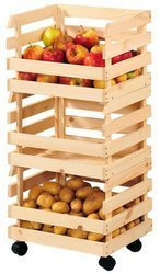 Stand de legume din lemn, cu roți solide, perfect pentru o cămară sau pivniță