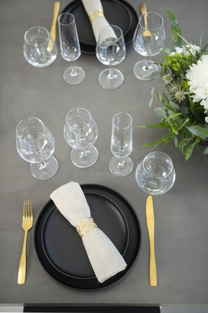 Set tacâmuri din aur, pentru 4 persoane