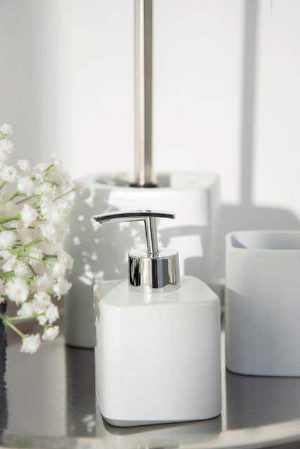 Recipient pentru periuțe de dinți și pastă, cupă elegantă din ceramică HEXA - WENKO