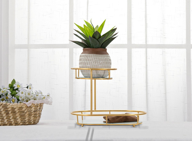 Tavă decorativă cu mai multe niveluri