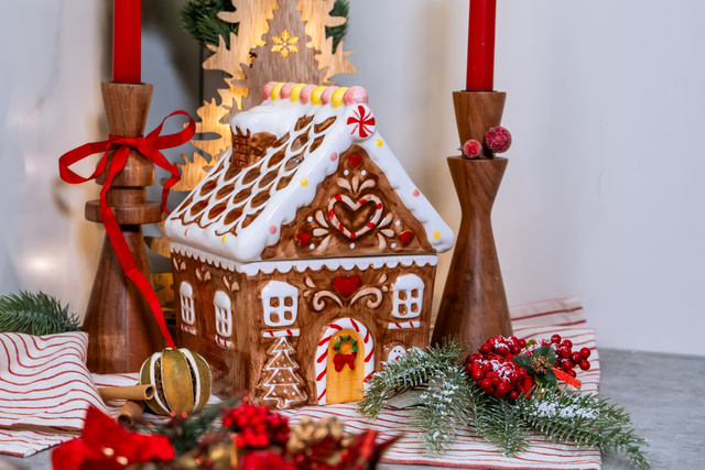 Sfeșnic din lemn, salcâm, 22 cm