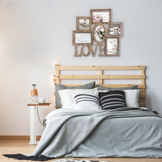 Rama foto LOVE cu spațiu pentru 6 fotografii