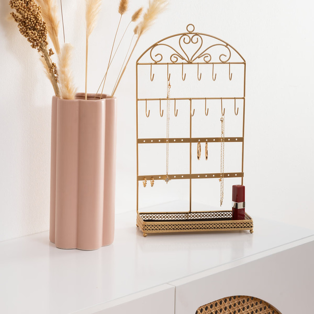 Organizator de bijuterii metalic, Atmosphera