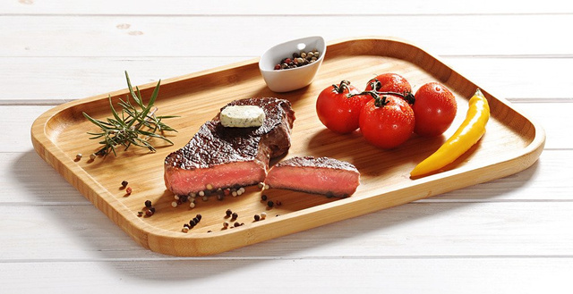 Tava de servire originală din bambus