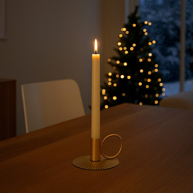 Sfesnic metalic pe baza cu striatii