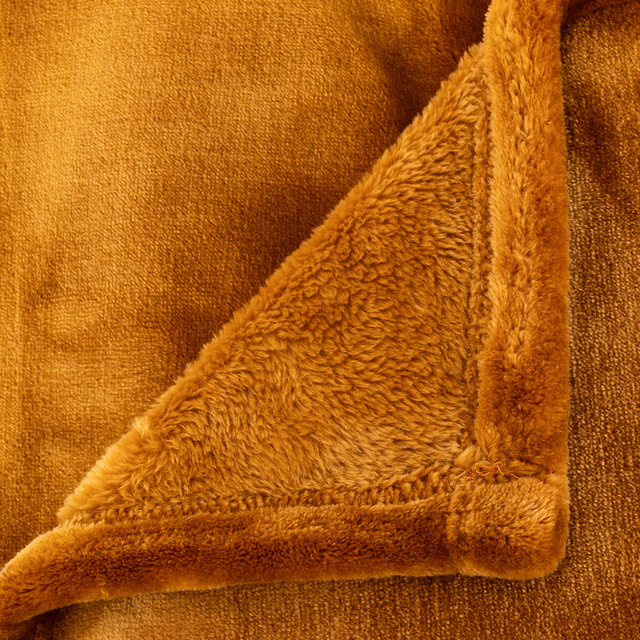 Pătură flanelată 550 Cuddly CMN 180 x 230 cm