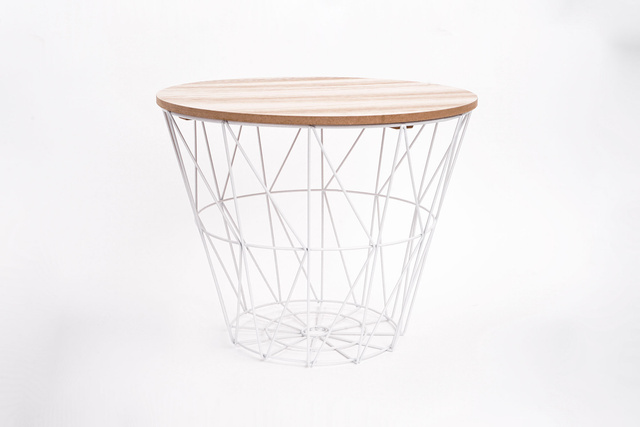 Masuta de cafea in stil modern, blat din lemn cu abajur din sarma, masa universala si moderna