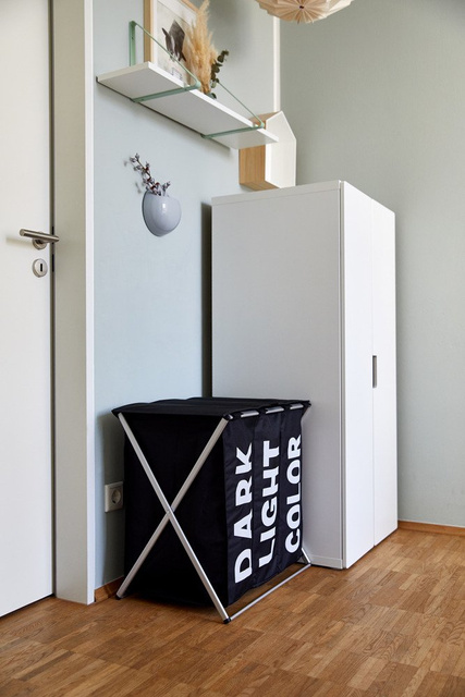 Coș mare de rufe blocabil TRIO TOP BLACK 118 l, 3 compartimente pentru haine murdare, WENKO