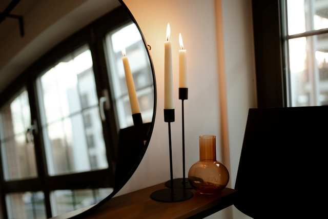 Sfeșnic metalic, 20 cm