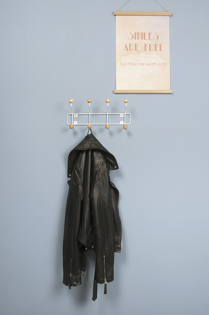 Cuier de perete pentru haine SATURNUS, butoane din lemn, 34 cm