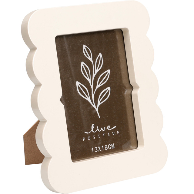 Ramă foto cu margine ondulată BASE, 18,5 x 2,2 x 23,3 cm, ecru