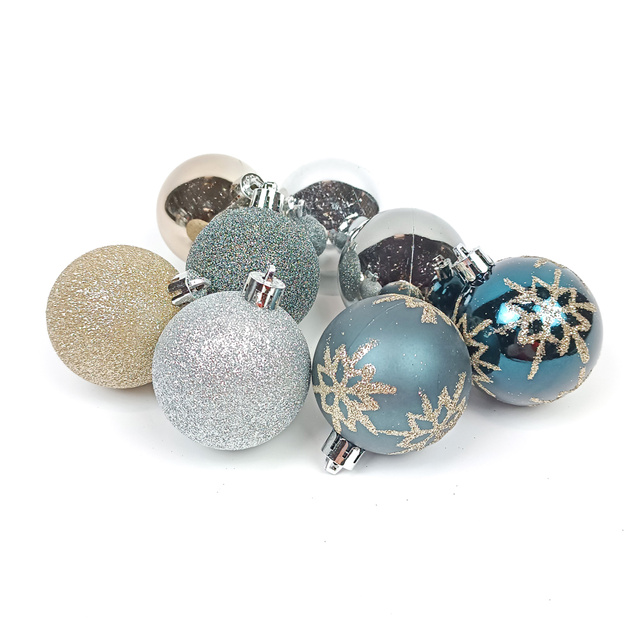 Set decoratiuni de Craciun in diferite culori, 44 de elemente