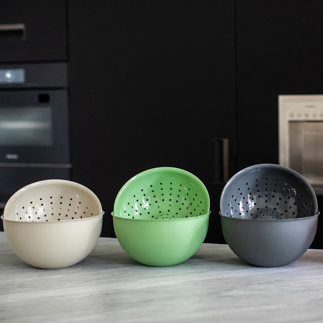 Storcător 2 l. PALSBY M, KOZIOL, floare naturală albastră