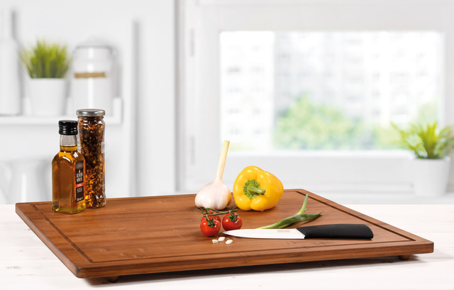 Blat de taiere cu picioare antiderapante, bambus inchis la culoare, 50 x 56 cm