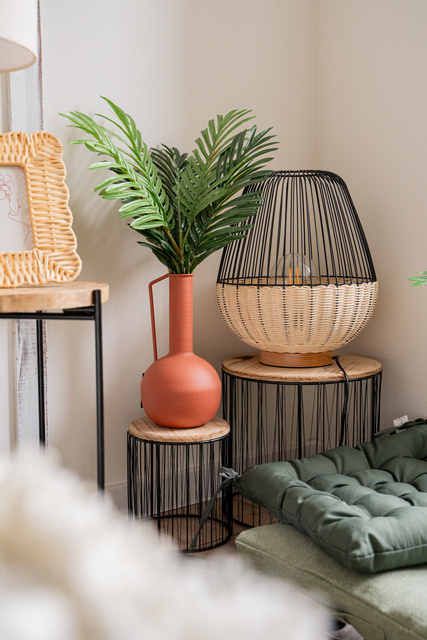 Set 3 masute pentru flori - rotunde, blat din lemn