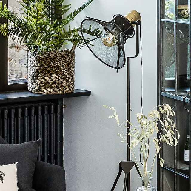 Lampă in forma de reflector în picioare, înălțime 146,5 cm