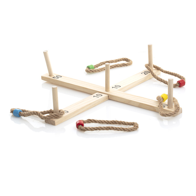 Joc arcade pentru copii, arunca sfori în țintă