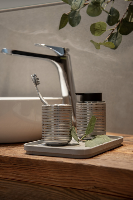 Distribuitor de sapun lichid VILALBA, ceramic, argintiu, 280 ml, Wenko