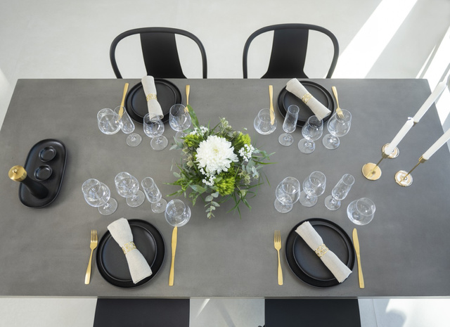 Set tacâmuri din aur, pentru 4 persoane