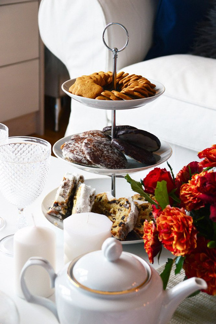 Platou rotund pentru prăjituri, torturi, fructe - 3 niveluri, ceramică