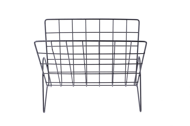 Suport metalic pentru reviste