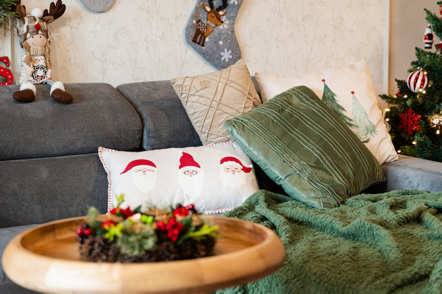 Perna decorativa cu model original, 45 x 45 cm