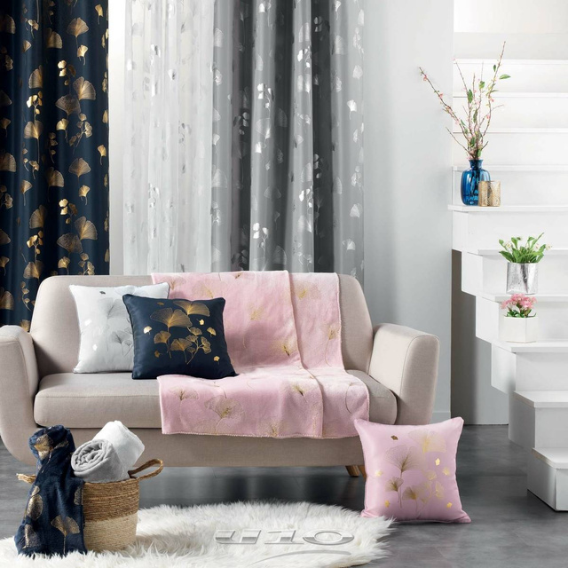 Perdeau strălucitoare BLOOMY, 140 x 240 cm