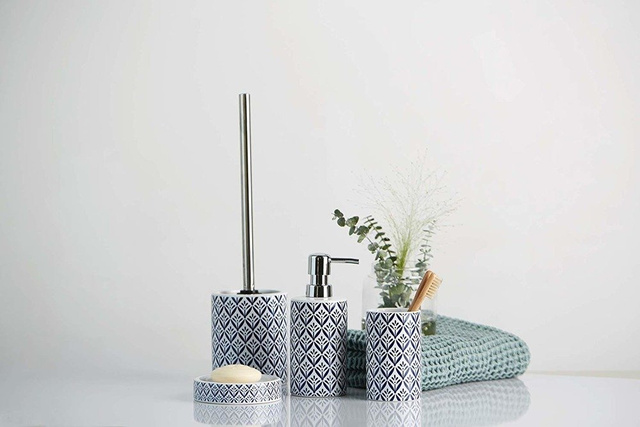 Dispenser de săpun de baie, recipient cu pompă și model decorativ - 360 ml, WENKO