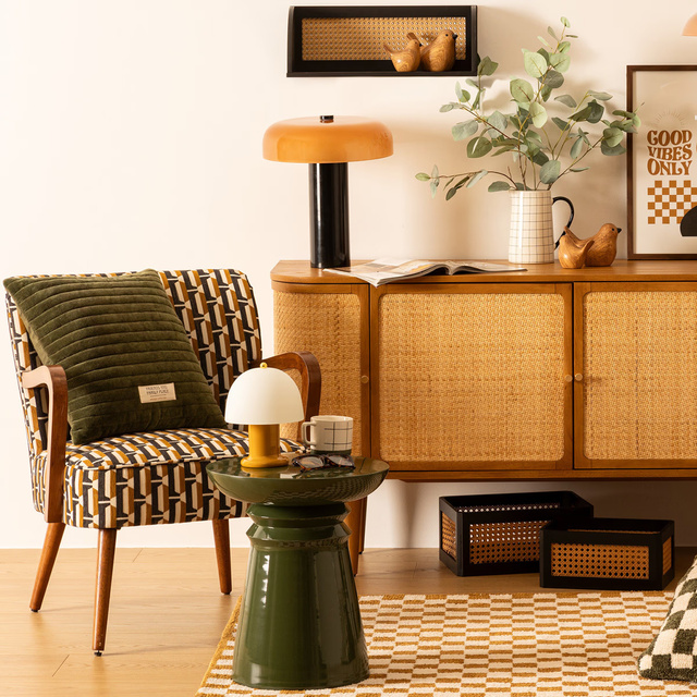 Măsuță laterală Jaya totem verde