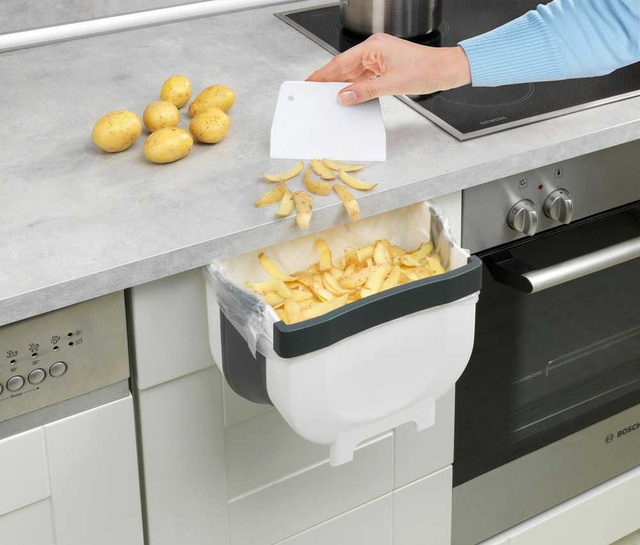 Coș de gunoi pentru ușa dulapului FAGO, 5 L, Alb, WENKO