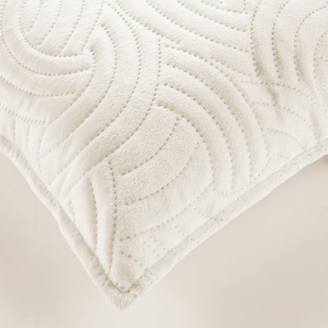 Fata de perna decorativa pentru living SOLANGE, model in relief