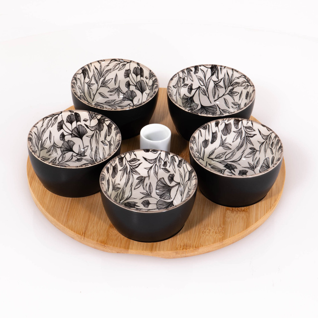 Set 4 boluri pentru aperitive FLORAL, pe o tavă din lemn, 70 ml