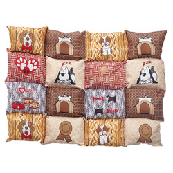 Pat pentru caini, cu fund antiderapant, 65 x 95 cm