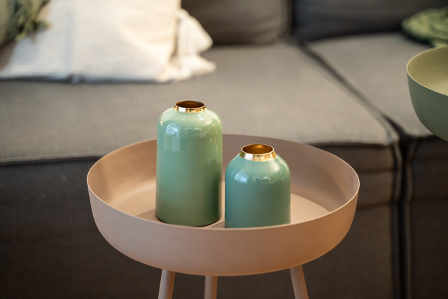 Set vaze albastre cu detaliu auriu, 3 buc