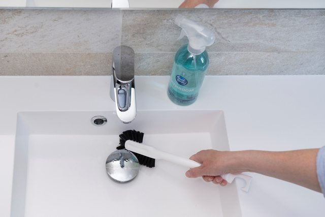 Perie de spălat cu mâner lung