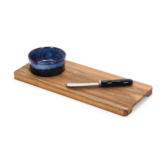 O planșă pentru servirea gustărilor, cu un vas și un cuțit