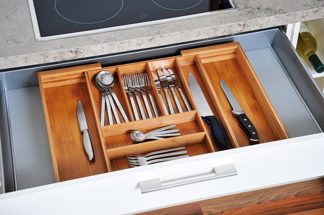 Suport pentru tacâmuri, reglabil, 35-58 cm, bambus, KESPER