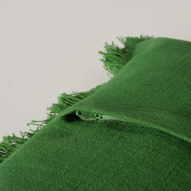 Perna din bumbac lucrata manual LENEA, 45 x 45 cm