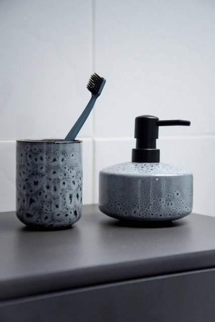 Suport OVIEDO pentru periuta de dinti, ceramica, Ø 7,5 cm, gri, Wenko