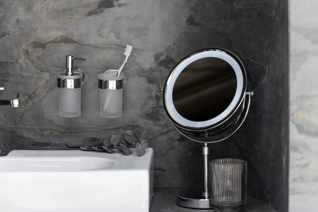 Suport pentru periute de dinti MARIBOR, UV-Loc, WENKO