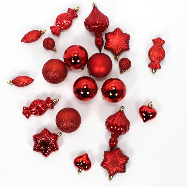 Set de ornamente pentru brad, forme și dimensiuni diferite, 32 de bucăți.