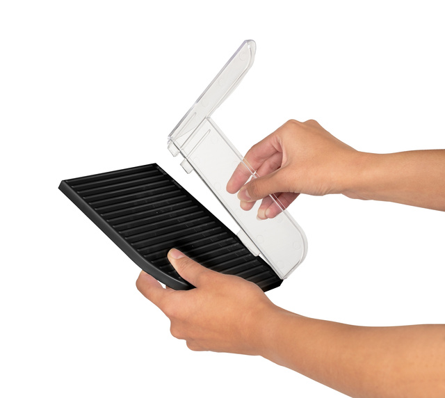 Taietor de paine cu manivela manuala