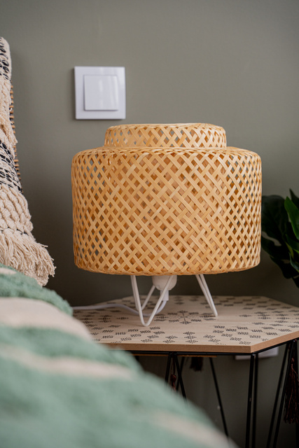 Lampa de masa in stilul boho LIBY, impletitura din bambus, 25 cm