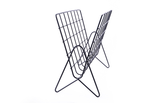 Suport metalic pentru reviste