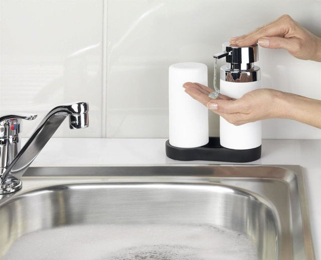 Dispenser săpun și recipient din silicon pentru lichide, set 2-în-1 pentru bucătărie sau baie - 250 ml, WENKO